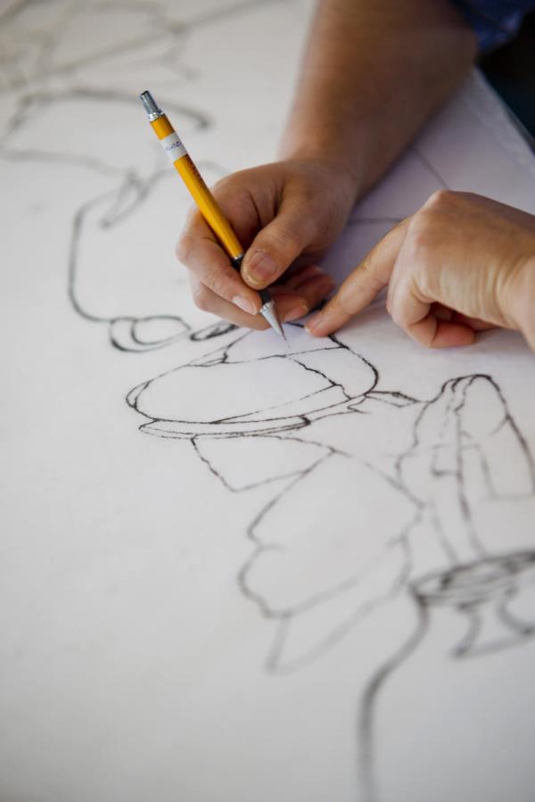 "Asrn Projesi" olarak nitelendirilen Marmaray'n skdar ve Sirkeci istasyonlarnn duvarlar, znik ilesinde klasik Osmanl ini motiflerinden esinlenilerek retilen devasa panolarla sslendi.