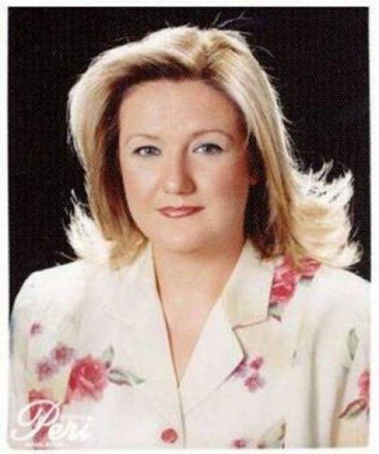 lk kadn kaymakam: zlem Bozkurt