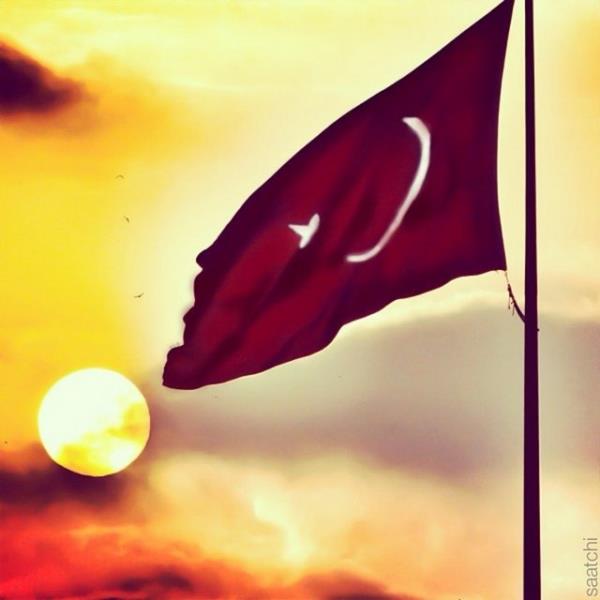 <b>ERCAN SAAT</b> Byk Millet Meclisi'nin (29 Ekim 1923) akam saat 18:45'de yapt toplantdan sonra 20.30'da "YAASIN CUMHURYET" sesleri arasnda Cumhuriyet ilan olundu ve yeni Trk Devleti'nin ad kondu. "TRKYE CUMHURYET". Hemen arkasndan da Trk Ulusu'nun kurtarcs Gazi M.Kemal oy birlii ile Cumhurbakan seildi. Grand National Assembly (29 October 1923) in the evening at 18:45 after a meeting at 20.30 "LONG LIVE THE REPUBLIC" Became the sounds of the new Turkish State's name was proclaimed. "REPUBLIC OF TURKEY". Immediately afterward, the savior of the Gazi M. Kemal unanimously elected President of the Turkish Nation.