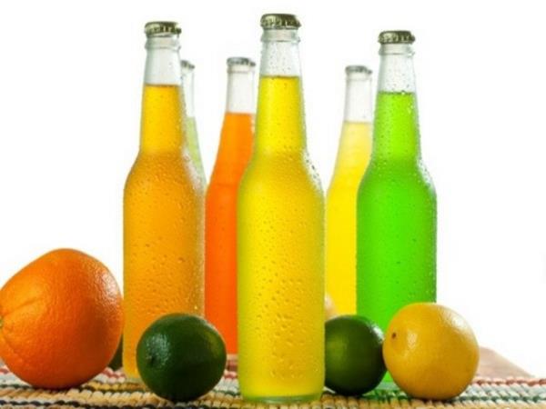 Hazr meyve sular ve gazl iecekler ise fazla glikoz almna ve mide ikayetlerine neden olabiliyor.