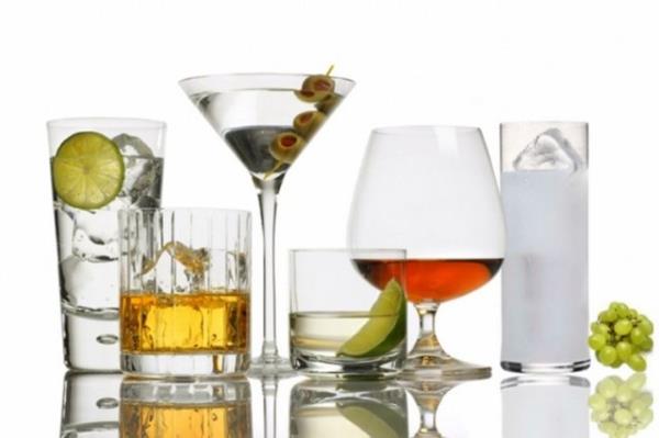 Alkol kullanmn fets zerindeki etkileri tam olarak tespit edilemediinden hamilelerin alkol kullanmamas neriliyor.