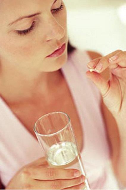 zellikle hamileliin ilk 3 aynda kullanlan baz ilalar de ve bebekte anormalliklere neden olabiliyor.