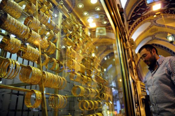 Altn fiyatlar deyim yerindeyse yatrmcsn ldrtmaya devam ediyor.