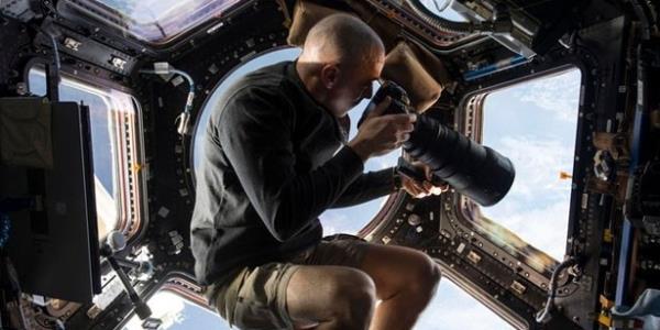 Chris Cassidy uzay istasyonunda.