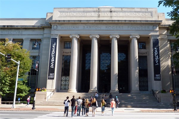 5. Massachusetts Teknoloji Enstits (MIT)