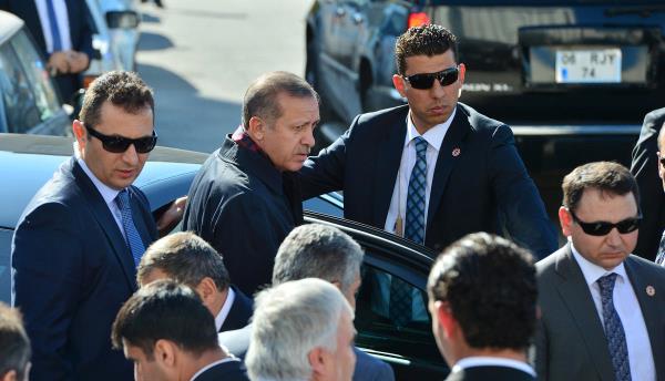 Babakan Recep Tayyip Erdoan, Cuma namazn Betepe Camii'nde kld.