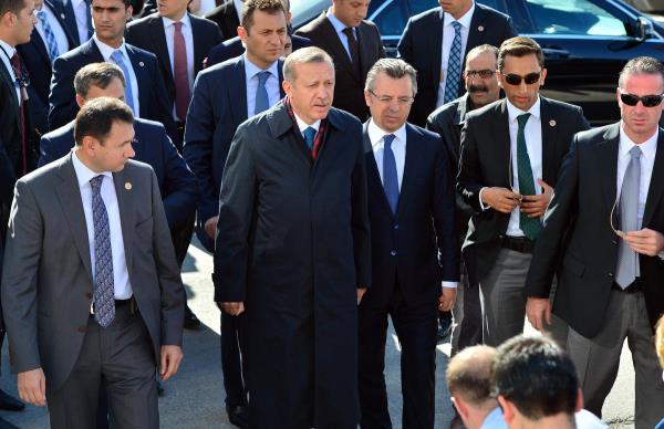 Babakan Recep Tayyip Erdoan, Cuma namazn Betepe Camii'nde kld.