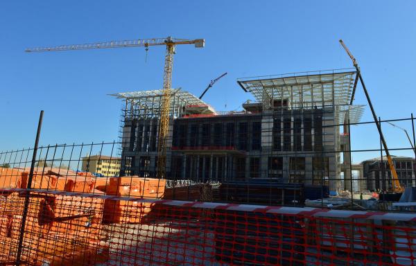 Babakan Erdoan, Cuma namaz sonras, Betepe'de devam eden Babakanlk yeni binas inaat gezerek, yetkililerden bilgi ald.