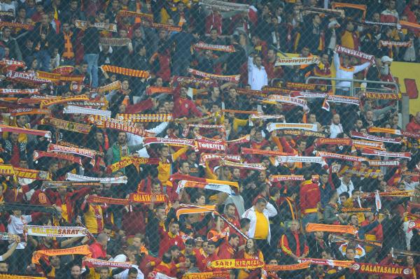 Ulan sabri de ne oluyor ayip ayip. Bi dahakine aticak insallah abisi