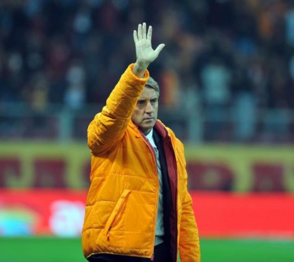 <b>Sabri :</b> Bugn Muslera'ya yanl bir pas attm. Allah'tan darya doru vurdum