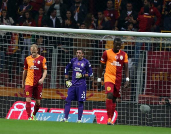 Ulan Sabri PES'te yn tuunu ayarlayamayan oyuncuyu sahada canlandran adamsn ....