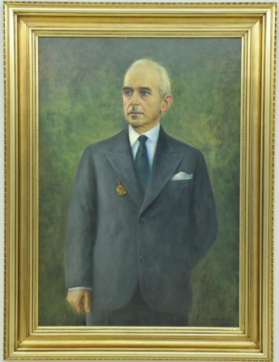 Cumhurbakan Abdullah Gl'n talimatlar dorultusunda iki yl nce ele alnan 10 eski cumhurbakannn yal boya tablolar, 29 Ekim 2013'ten ksa bir sre nce tamamlanarak Kk'n duvarlarna asld