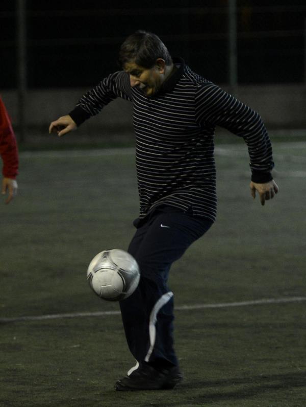 Bakan Davutolu'nun zaman zaman etkili olduu mata, Hakan kr'n att bir goln asistliini yapt.