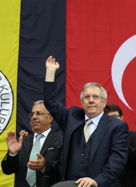 lk kez 14-15 ubat 1998'de seilerek bakanlk grevine gelen Yldrm, aradan geen yaklak 16 yllk srede aday olduu 11. kongrede de kolduu brakmad.