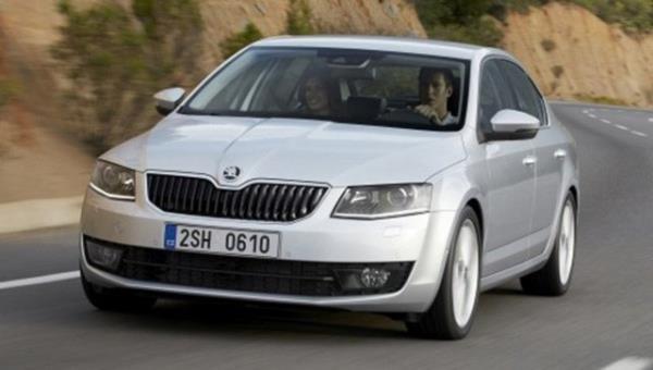 Octavia ile Prag'dan Kuzey Kutup Dairesi'ne yalnzca iki depo yakt harcanarak ulald.