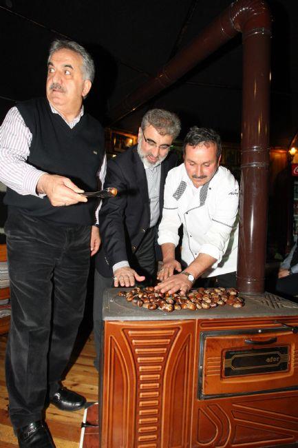 AK Parti'nin Kzlcahamam da devam eden 21'inci stiare ve Deerlendirme Toplants'na katlan bakan ve milletvekilleri grmelerini srdrrken, sabah ve akam saatlerinde kendilerine zaman ayrmaya alyor.