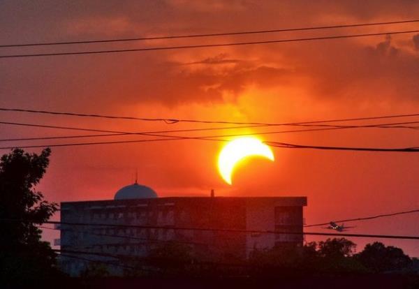 Dn gerekleen hibrit gne tutulmas, Kuzey Amerika'dan Afrika'ya kadar birok noktada gzlemlendi