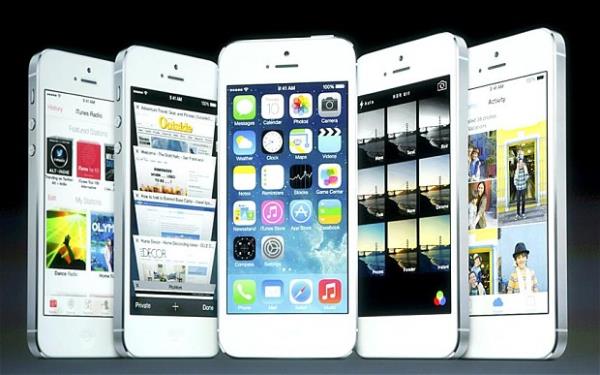 <p><b>Arama almalar!</b></p>  Eski iOS versiyonlarndan cihaz iinde arama yapmak iin ekranlar saa atana kadar ilerlemek gerekmekteydi. iOS 7'de hangi sayfada olursanz olun ekran aa kaydrdnzda arama kutucuu belirecek. Ve hayatnzn 2.3 saniyesini boa harcamam olacaksnz.