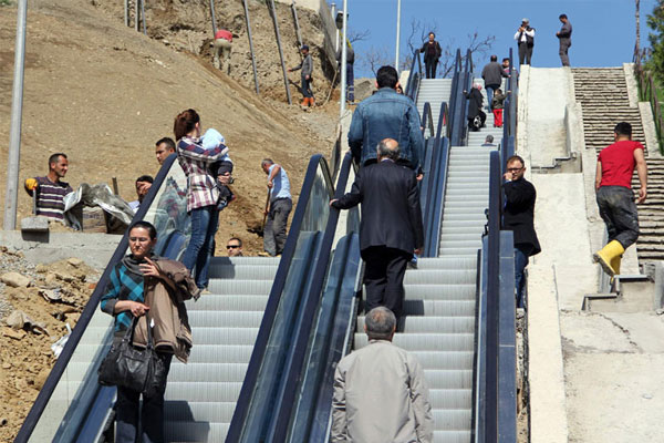 "in en gzel taraf ise yaptmz bu ilerin tamamnn cretsiz olmas ve vatandalardan hibir ekilde para talep etmeyeceiz"