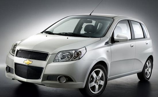 <P><B>Chevrolet Aveo 1.2 (Dz)</B></P>  <P>ehirii          7,2 lt/100km</P>  <P>ehird        4,6 lt/100km</P>  <P>Ortalama       5,5 lt/100km</P>