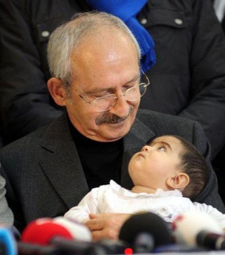 <b> CHP Genel Ba�kan� Kemal K�l��daro�lu </b>