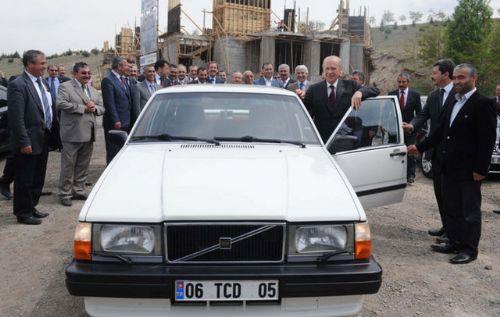 <b> MHP Genel Ba�kan� Devlet Bah�eli </b>