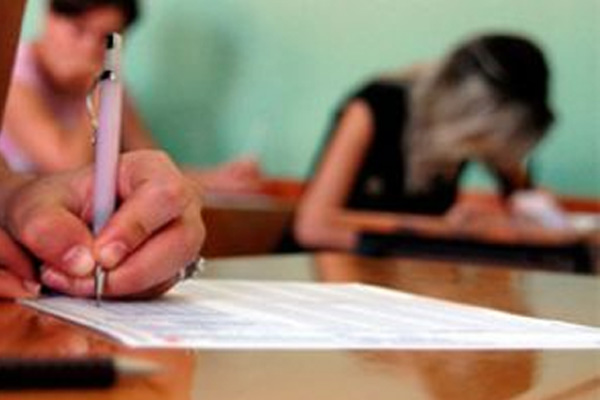 ��eri�ini bilmedi�iniz yiyecek, i�eceklerden uzak durun ve m�mk�n oldu�unca d��ar�dan yemek yememeye gayret edin,