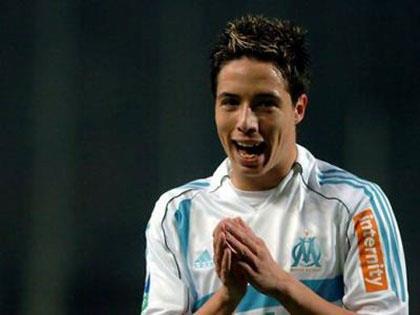 Samir Nasri:  Bilinen ad�yla “yeni Zidane”. Hen�z 20 ya��nda. Fransa Milli Tak�m� ondan �ok �ey bekliyor. Arap as�ll�. S�rati ve top tekni�i pek �ok ki�iye parmak �s�rt�yor. M�sl�man Zidane’�n veliaht koltu�unun M�sl�man Ribery’yle birlikte iki taliplisinden biri.