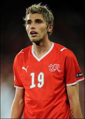 Valon Behrami:  �svi�re’yle oynad���m�z “gergin” ma�larda tan�m��t�k onu. Yetene�iyle herkesin be�enisini toplam��, “gerginli�e” ili�kin yapt��� karde�ane a��klamalar�yla g�ndeme gelmi�ti.