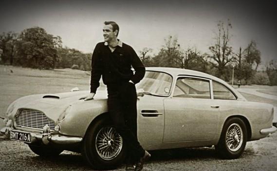 02. DB5 / Aston Martin
