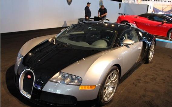 13. Bugatti Veyron