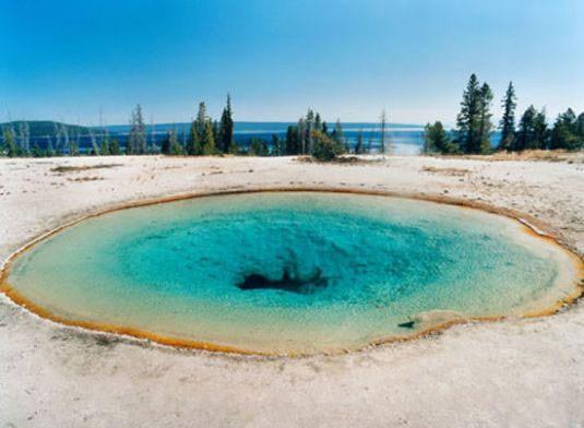 Bilim adamlar�, "yak�n bir jeolojik zamanda" p�sk�rmesini bekledikleri i�in yanarda�� tehlikeli g�r�yor.