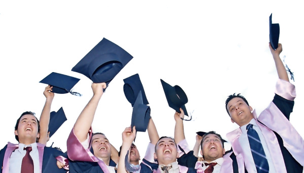 <b> Yeni mezuna servet vaat eden �lkeler! </b>  G�n�m�zde �niversiteyi yeni bitiren mezunlar�n �ncelikle yapt�klar� kariyer se�eneklerini belirlemek, d�nyan�n hangi �lkesinde en rekabet�i ve y�ksek maa�lar�n verildi�ini ara�t�rmak oluyor. ��te d�nyan�n en y�ksek ba�lang�� maa�lar�n� veren �lkeler!