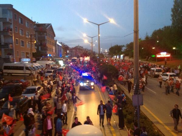 <P>ANKARA YOLLARDA</P>