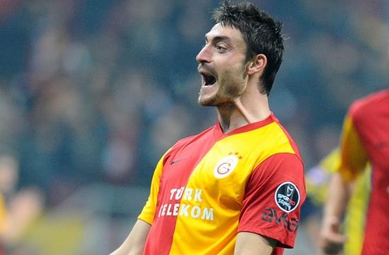 Albert Riera 7.0 milyon TL al�yor, muhtemel vergisi 2.4 milyon TL