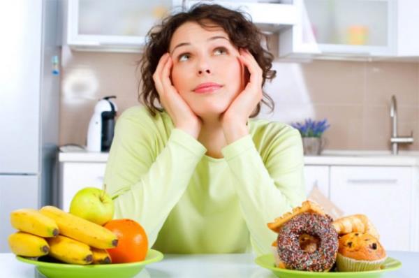 G�n�n�z� programlay�n.  ��yerinde g�n�n�z� toplant�lar, hedefleriniz ve yap�lacaklar listesi �eklinde planlad���n�z gibi, yemek yeme ve egzersiz al��kanl���n�z i�in de program yapmal�s�n�z. �rne�in, sabah 8′de bu�day ekmekli, beyaz peynirli tost, saat 11′de ise elma ve su gibi. Haz�rlad���n�z bu plana uyarsan�z kendinizi daha rahat hissedersiniz