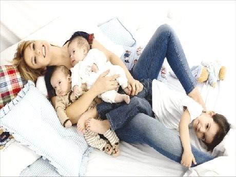 G�lben Ergen ikizleri Ares, G�ney ve O�lu Atlas