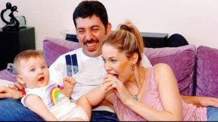 Emine �n ve Emre K�nay'�n k�zlar� Duru