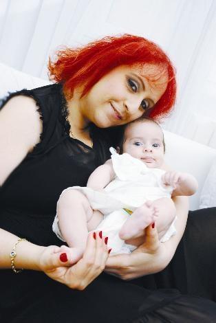 �eyla Halis ve k�z�