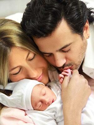 �a�la �ikel ve Emre Altu�'un o�lu Uzay