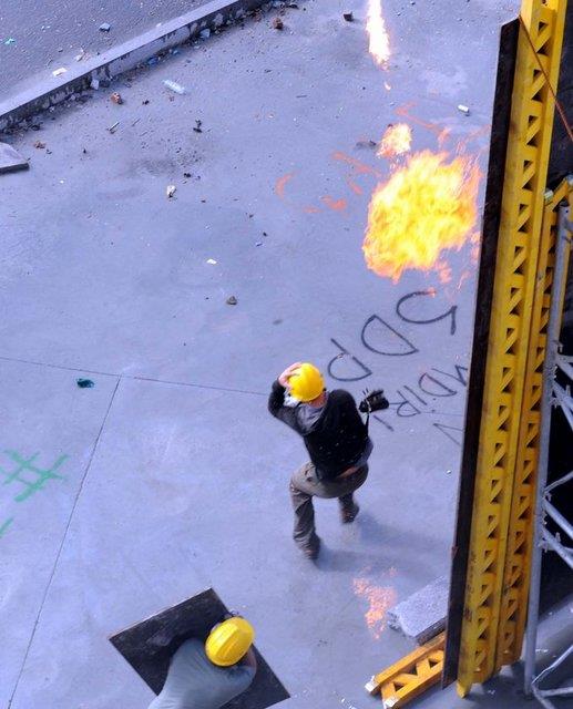 <b>"Gezi Park�'na dokunulmayacak"</b>  <p><b> Polise molotoflarla sald�ran marjinal gruplara m�dahale ediliyor</b></p>