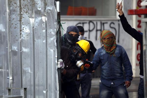 <b>Polis marjinal gruplara m�dahale ediyor</b>