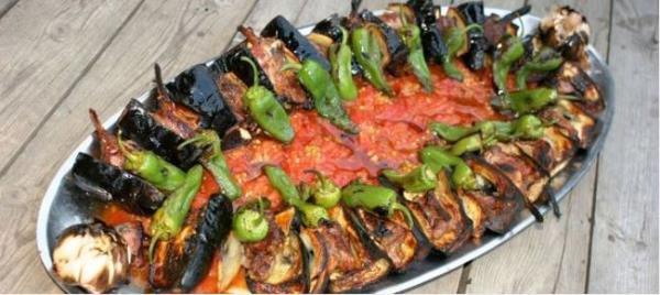 60 TOKAT  Ttn retimi, Niksar Ayvaz Suyu, Almus Baraj Gl, Ballca Maaras, Topam Yaylas, Zinav Gl, Gk Medrese, Tokat emeni, Sulu Saray ( Sebastapolis ) Tokat Kebab, Yazma retimi