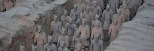 Terracotta Ordusu (Toprak Askerler) / in