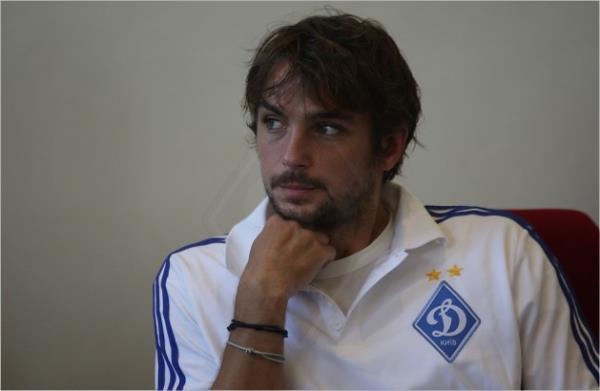 <b>HIRVAT OPERASYONU</b>  <p>H�rvat bas�n�, her konuda anla��lan Prosinecki'nin Be�ikta�'a Dinamo Kiev'den Kranjcar'� getirece�ini yazd�.</p> <b>(FOTOMA�)</b>