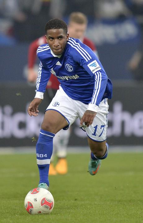 <b>ASLAN FARFAN DED�</b>  <p>Schalke'nin genel menajeri Heldt "Galatasaray, bize Farfan ba�vurdu" dedi.</p> <b>(AMK)</b>