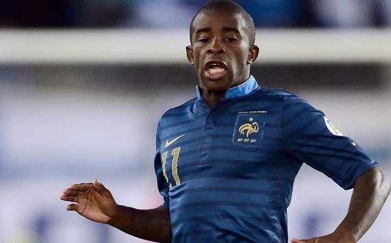 <b>RIO MAVUBA, PROSINECKI'YE BA�LI</b>  <p>Be�ikta�, hoca adaylar�ndan Prosinecki'nin kadroda g�rmek istedi�i Rio Mavuba'yla her konuda anla�maya vard�.</p> <b>(FANAT�K)</b>