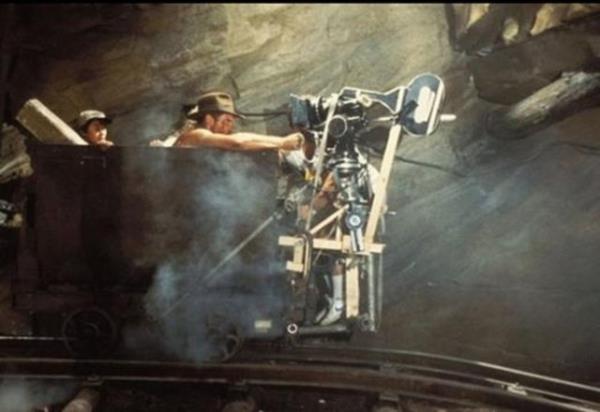 ndiana Jones: Lanetli Tapnak