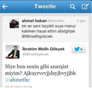nl gazeteci Ahmet Hakan ve Ankara Bykehir Belediyesi Bakan Melih Gkek'in twitter hesaplar zerinden birbirleri ile atmas, sosyal medyada takipilerini gldryor...