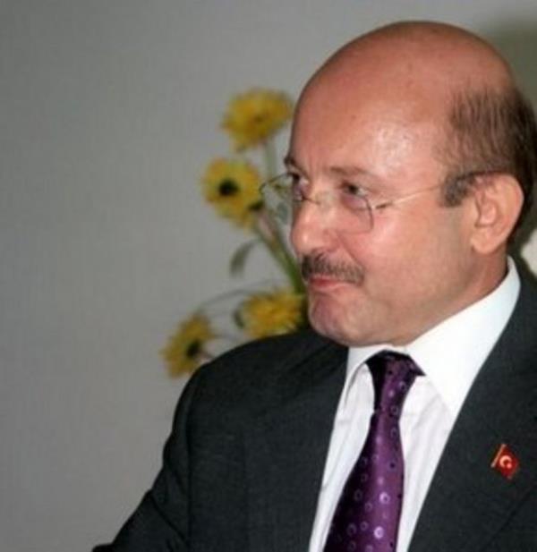 <p><b>KASTAMONU...</b></p>  1. MHP'li Turhan Topuolu 2009`da %49,33 ile kazand  <p> 2. AK PART - Adalet ve Kalknma Partisi %38,7 </p>  3. CHP - Cumhuriyet Halk Partisi %8,6   <p> 4. SP - Saadet Partisi %1,3 </p>